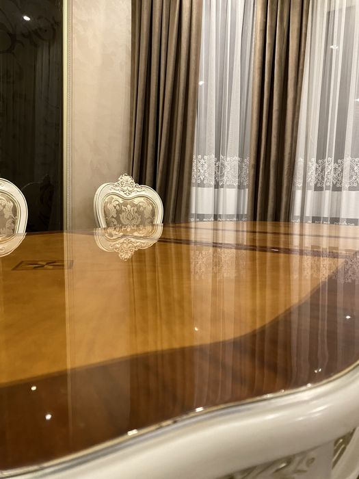 Продам стол и стулья