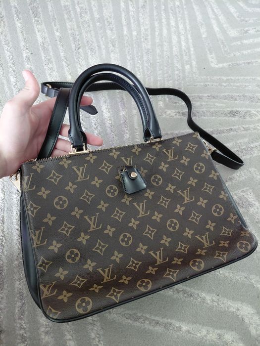 Продам сумку louis viutton