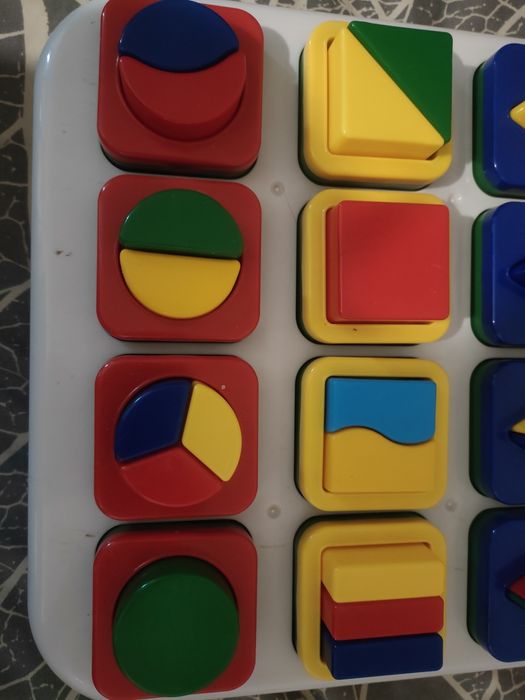 Стіл сортер, розвиваюча іграшка