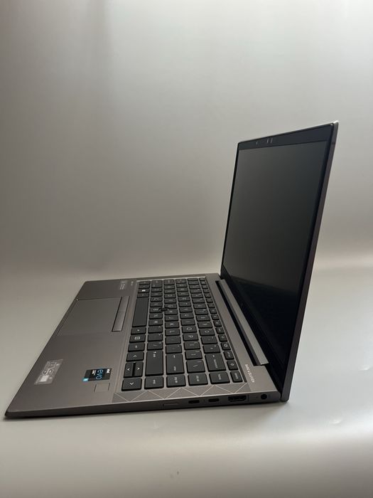Ультрабук HP ZBook Firefly 14 G8 i5-1135g7 8/16GB SSD  IPS МЕТАЛЕВИЙ