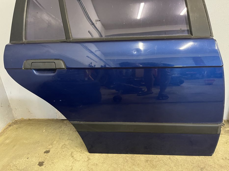 Bmw e36 drzwi prawe tył kombi avusblau metallic