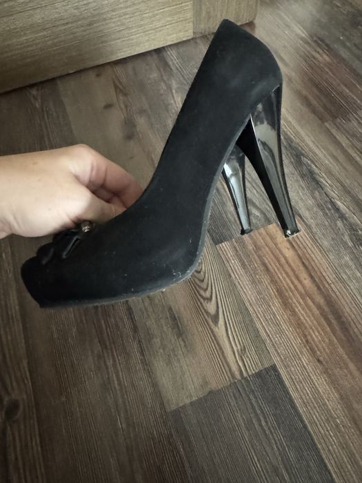 Туфлі жіночі святкові