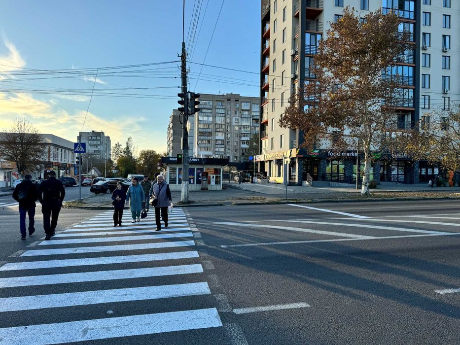 Пр.Героїв України/зуп.Шкільна 290 кв.м фасад ціна 80 000 у.о.