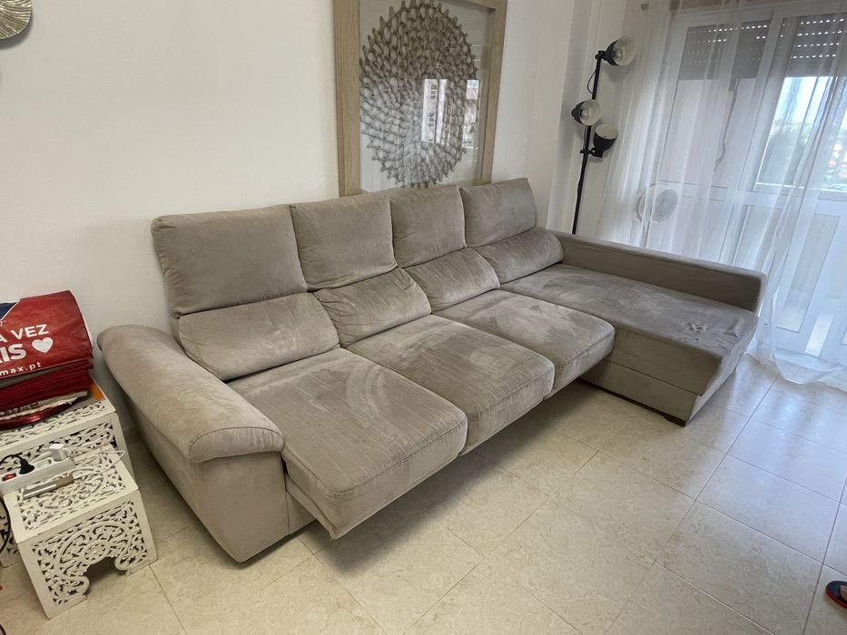 Sofá Chaise Longue em Tecido Bege – Grande e Confortável