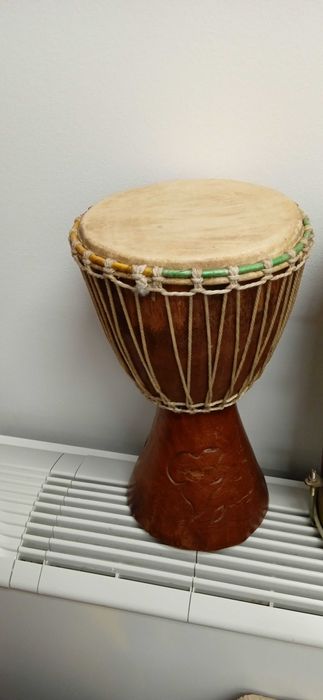 Instrumentos tradicionais da Índia e África percurcao como novos