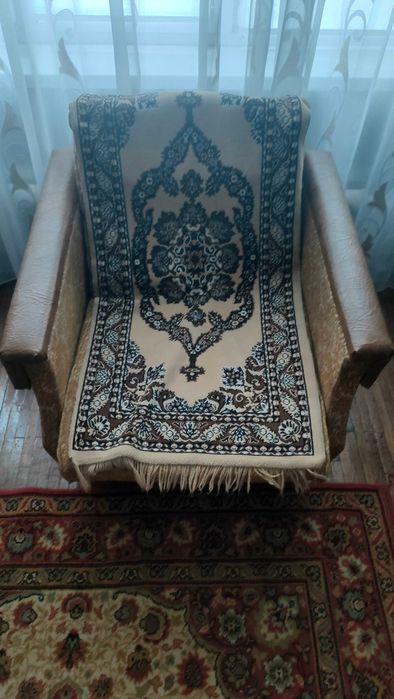 Продам кресло(не раскладное)