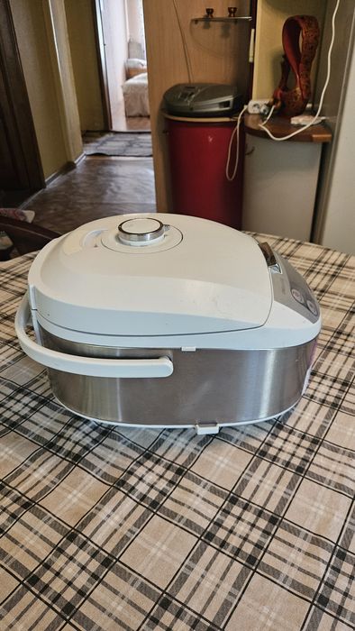 Мультиварка Philips HD3136