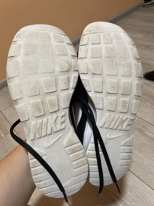 Кросівки жіночі 39р Nike