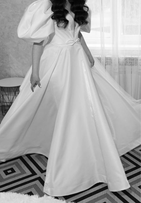 Весільна   сукня