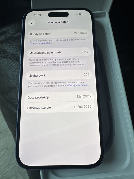 Iphone 16 128 gb kolor niebieski - 98% baterii