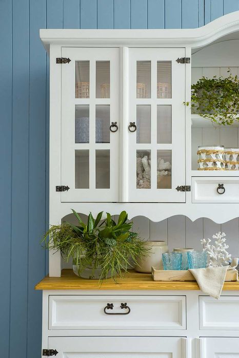 Prowansalski kredens z litego drewna, do salonu, kuchni i jadalni