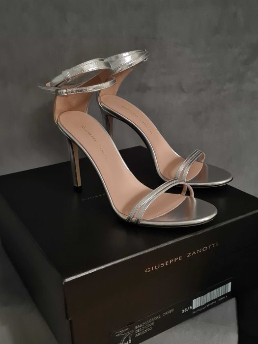 Sandały  szpilki  GIUSEPPE  ZANOTTI  r.36/5