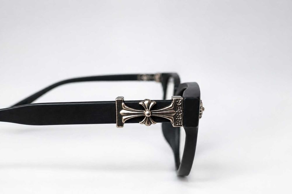 Okulary czarne Chrome Hearts