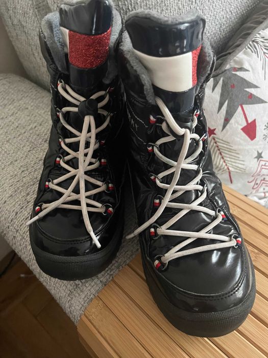 Tommy Hlifiger śniegowce r 37