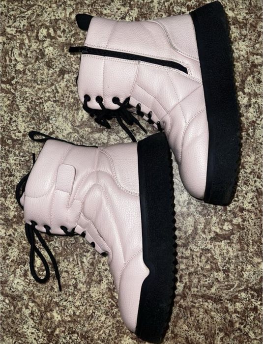 Чоботи для дівчинки рожеві