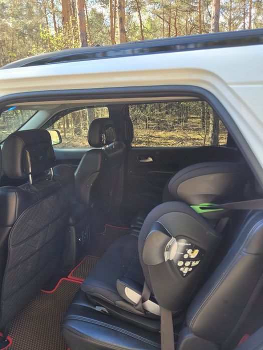 Sprzedam Dodge Durango.