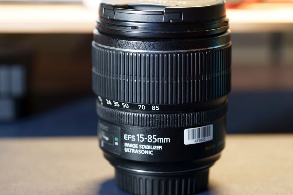 Canon 15-85mm f/3.5-5.6 IS USM – Excelente Estado