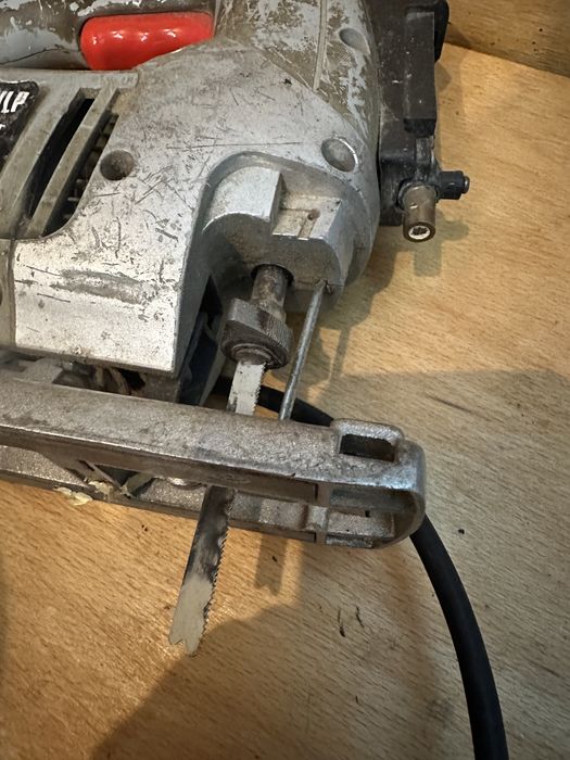 Продам електролобзік