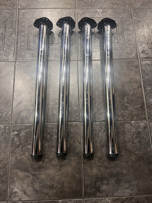 Продам 4 ножки можно использовать для любых  целей