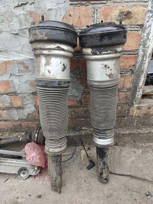 Пневмостойки передние мерседес w220 w211