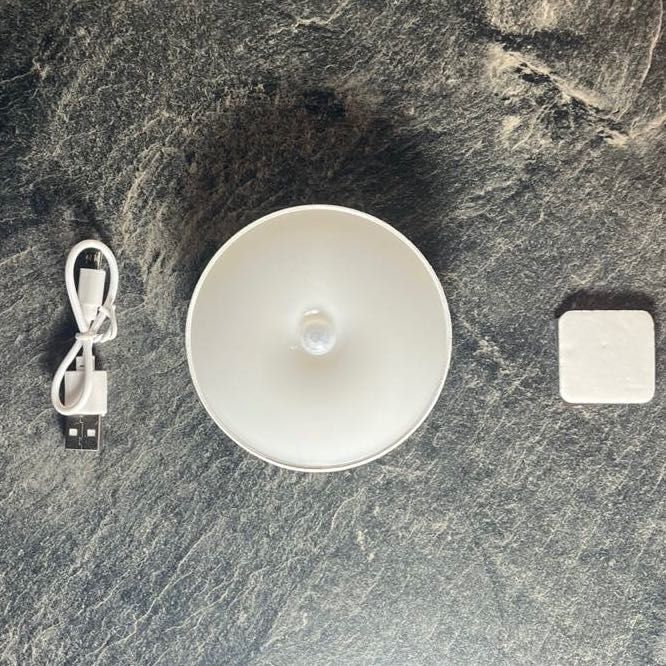 Світлодіодний нічник з датчиком руху | USB-зарядка