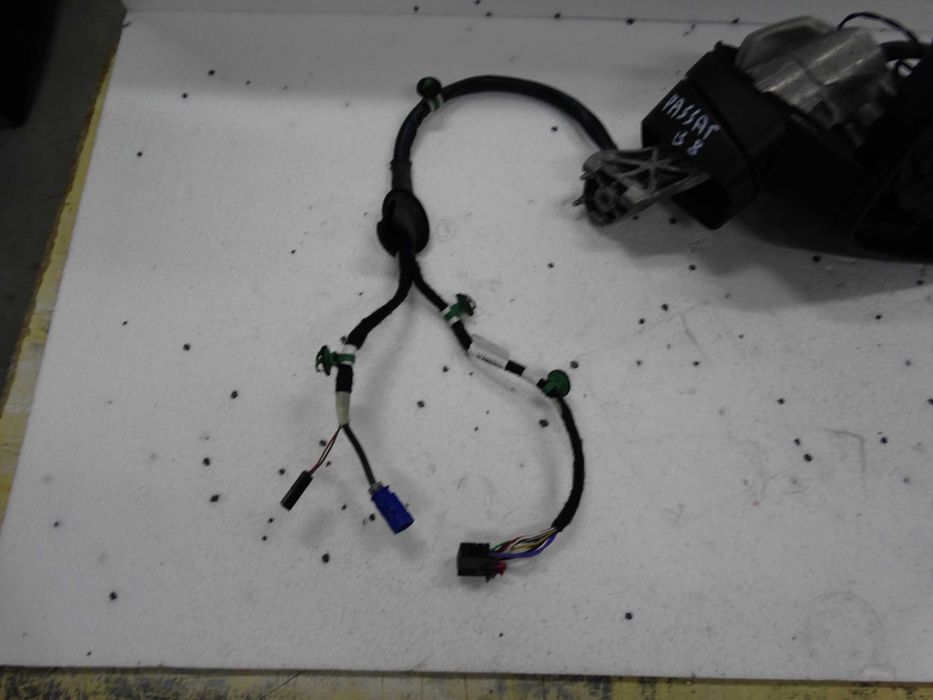 lusterko prawe vw passat b8 13+2 pin kamera 3g185.7502