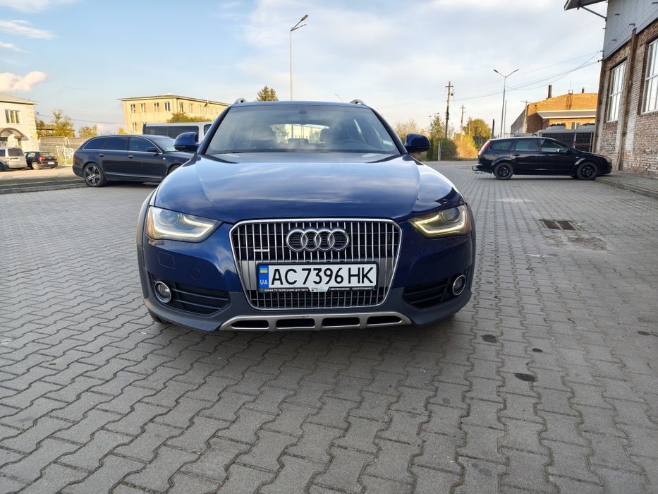 Audi A4 Allroad 2013р 2.0 tfsi