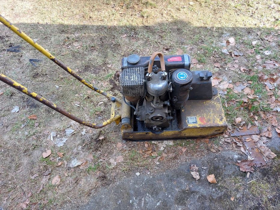 Zageszczarka Wacker 100kg disel