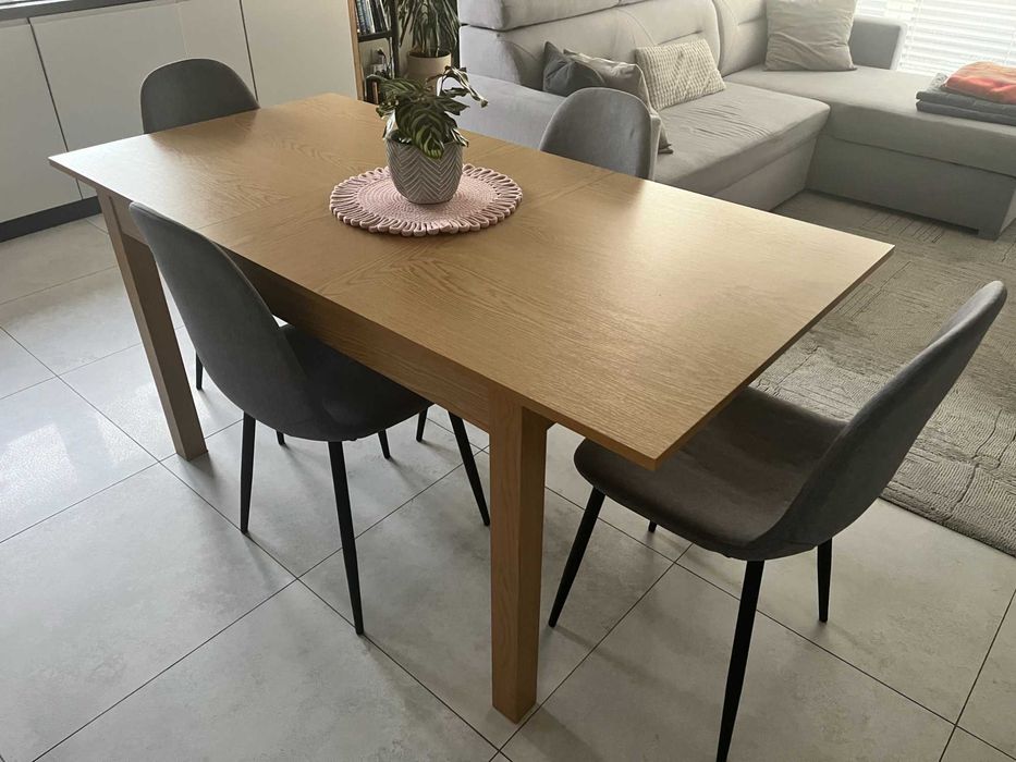 Zestaw stół + 6 krzeseł 80cm x 120 cm (max 140 cm)
