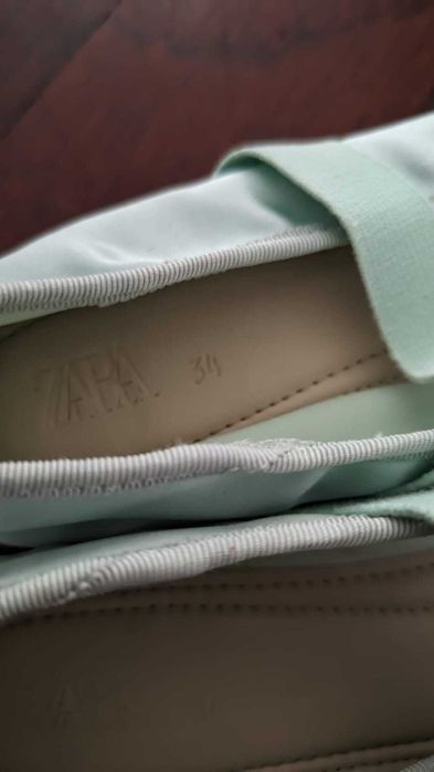 Sabrinas Zara cor verde menta