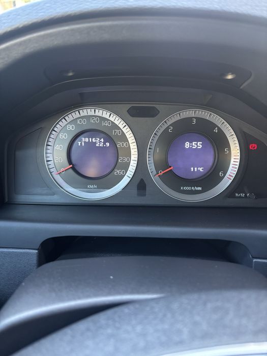 Volvo xc70 2.4D5 awd