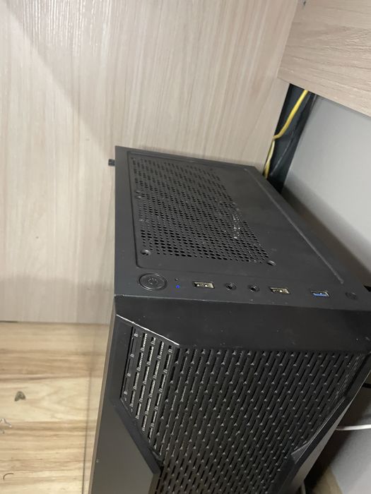 Komputer z gier i pracy