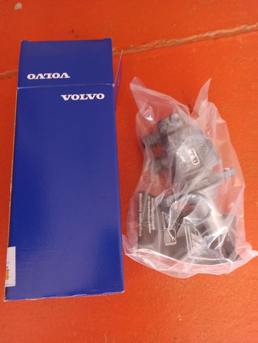 Bomba central de travões Volvo Nova na Caixa