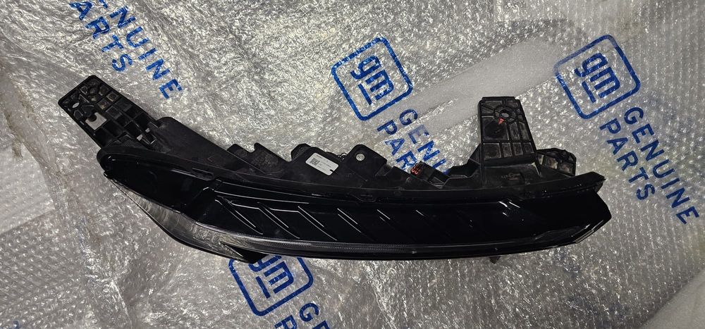 Lampa LED Ledowa reflektor Omoda 5 prawa prawy