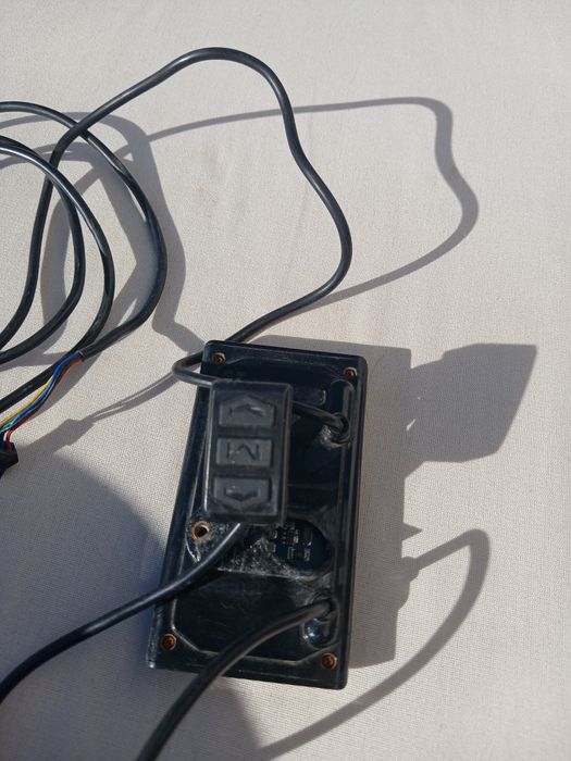 Visor LCD SW900 para Bicicleta Elétrica com Comandos e Cabos