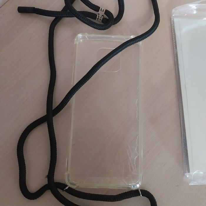 Etui ze Sznurkiem Huawei Mate 20 Pro/Autfit, nowe w pudełku