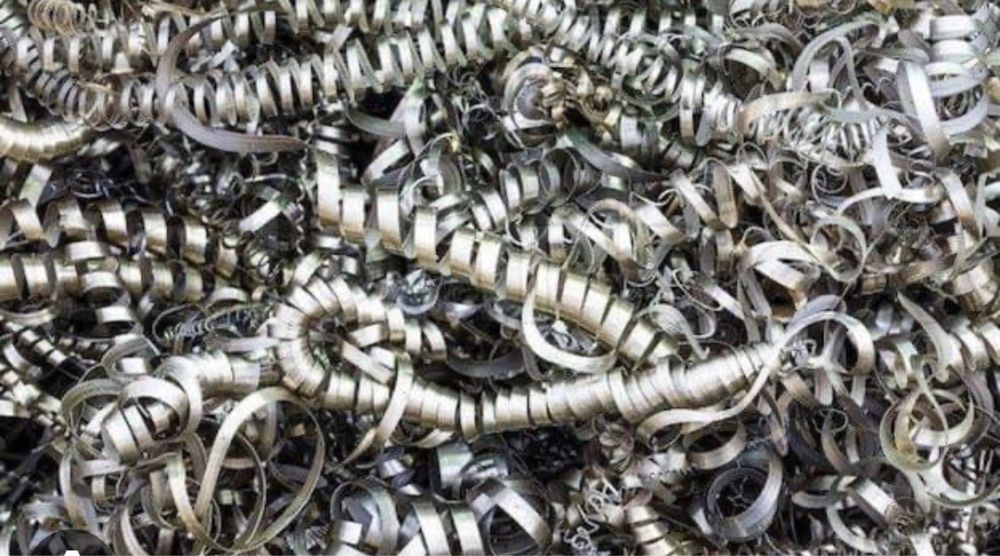 металобрухт 5 грн/кг, стружка 2,5 грн/кг