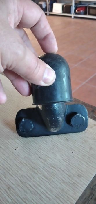 Bola de reboque para automovel