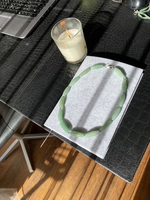 Colar de cristais feito á mão