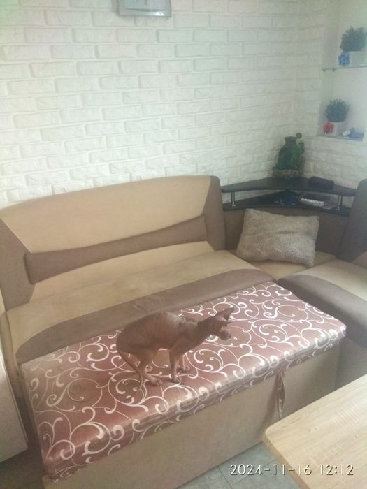 Продаю кухний куток