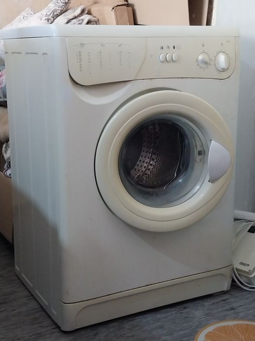 Віддам Пральна машина Indesit. Самовивіз