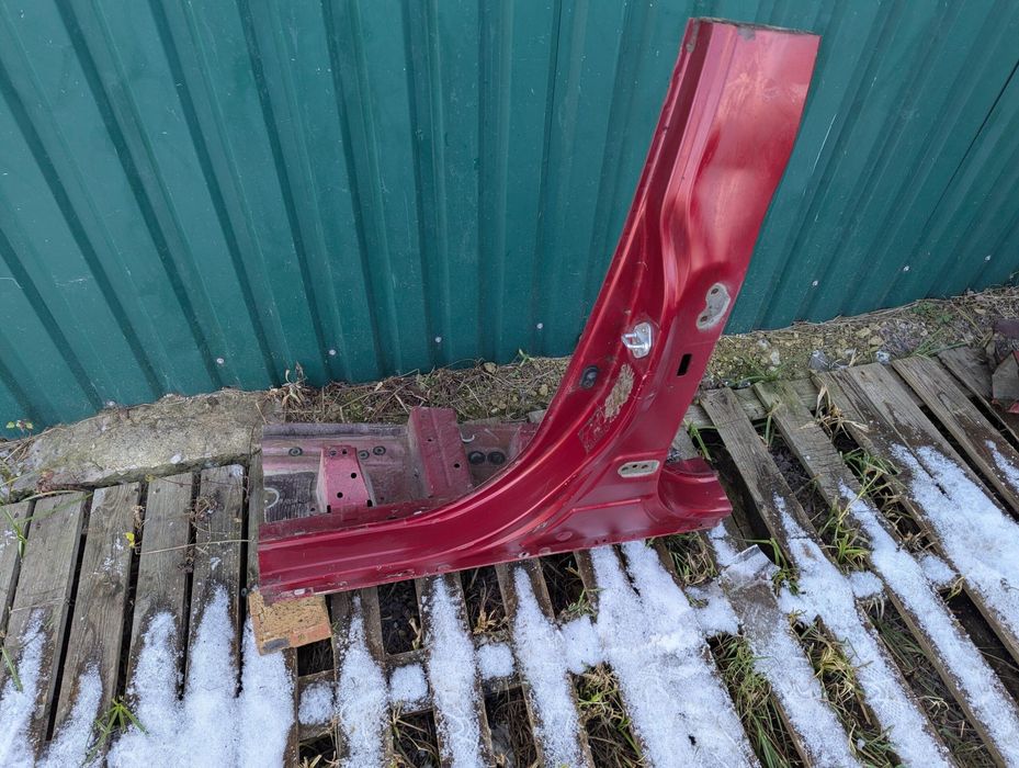 Toyota Highlander XU70 (2018-2025) стойка кузова центральна ліва права