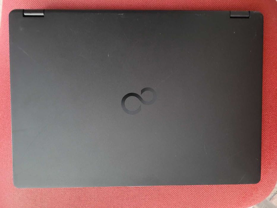 Laptop Fujitsu LifeBook U7410 14" Intel Core i5
