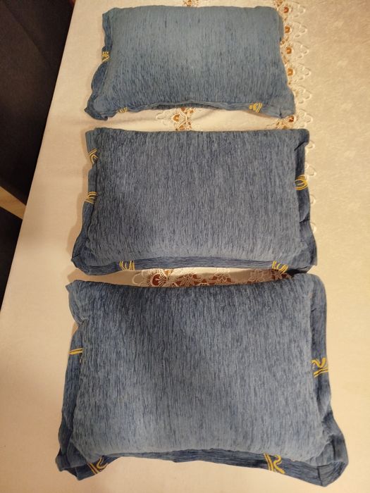 Poduszki poduszka  niebieskie brązowe