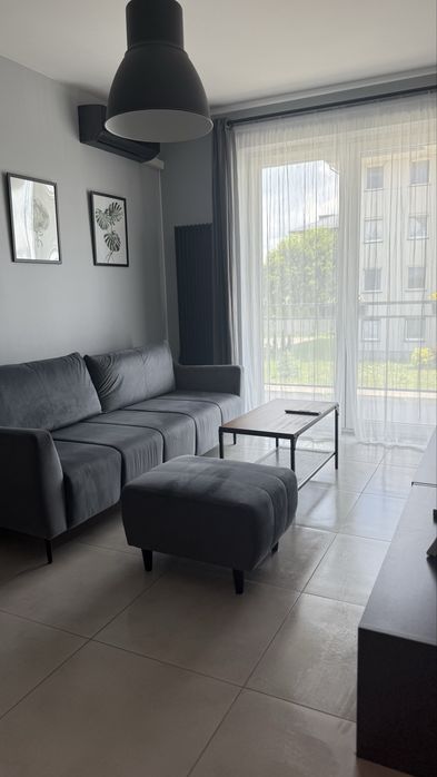 Apartament blisko lotniska, pokoje pracownicze self check in