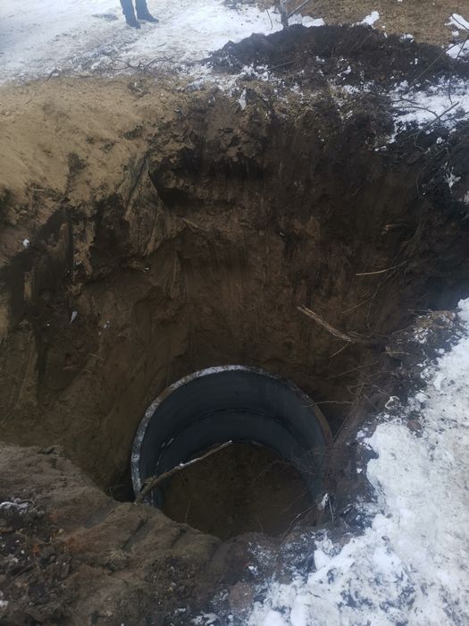 ЧИСТКА ВЫГРЕБНЫХ ЯМ.чистка сливных ям.чистка канализационных ям.илосос