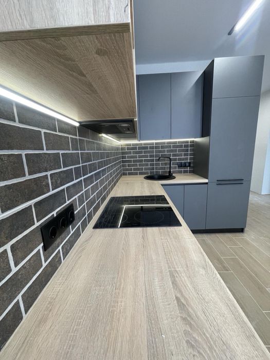 Продам 1 комнатную двухстороннюю 42,7 м ЖК Мира 2 pp1