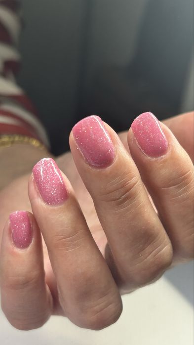 Manicure / Pedicure /henna