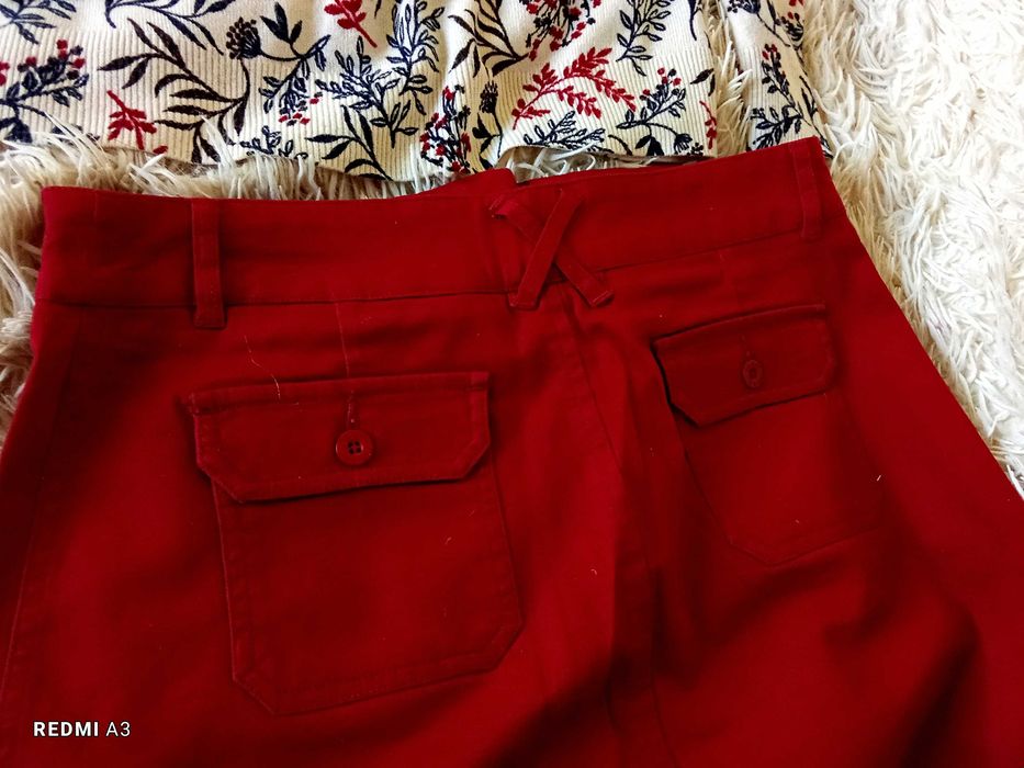 Bluzka, sweter, spódnica, czerwony komplet