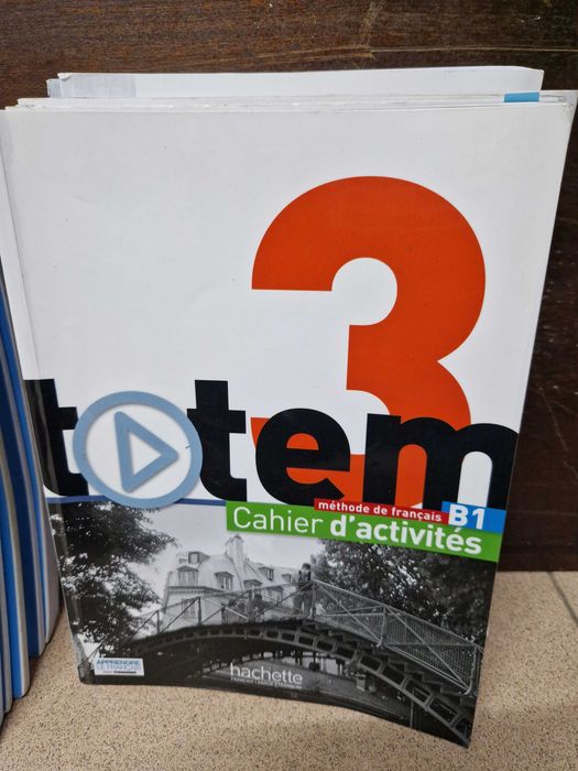 Livros escolares / universitários FRANÇÊS - Usados